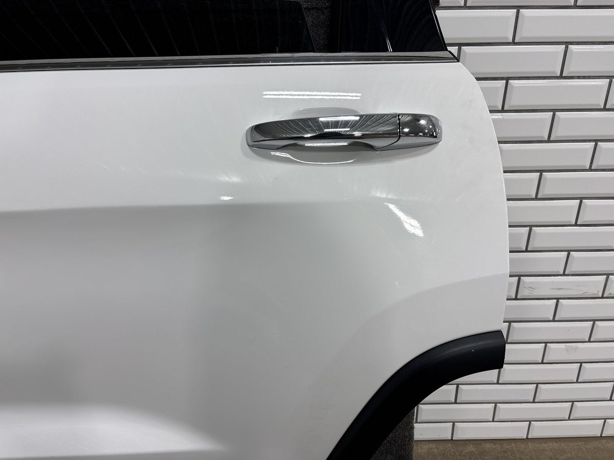 2012-2022 Jeep Grand Cherokee Left Rear Door Bright White ( PW7 )