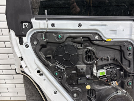 2012-2022 Jeep Grand Cherokee Left Rear Door Bright White ( PW7 )