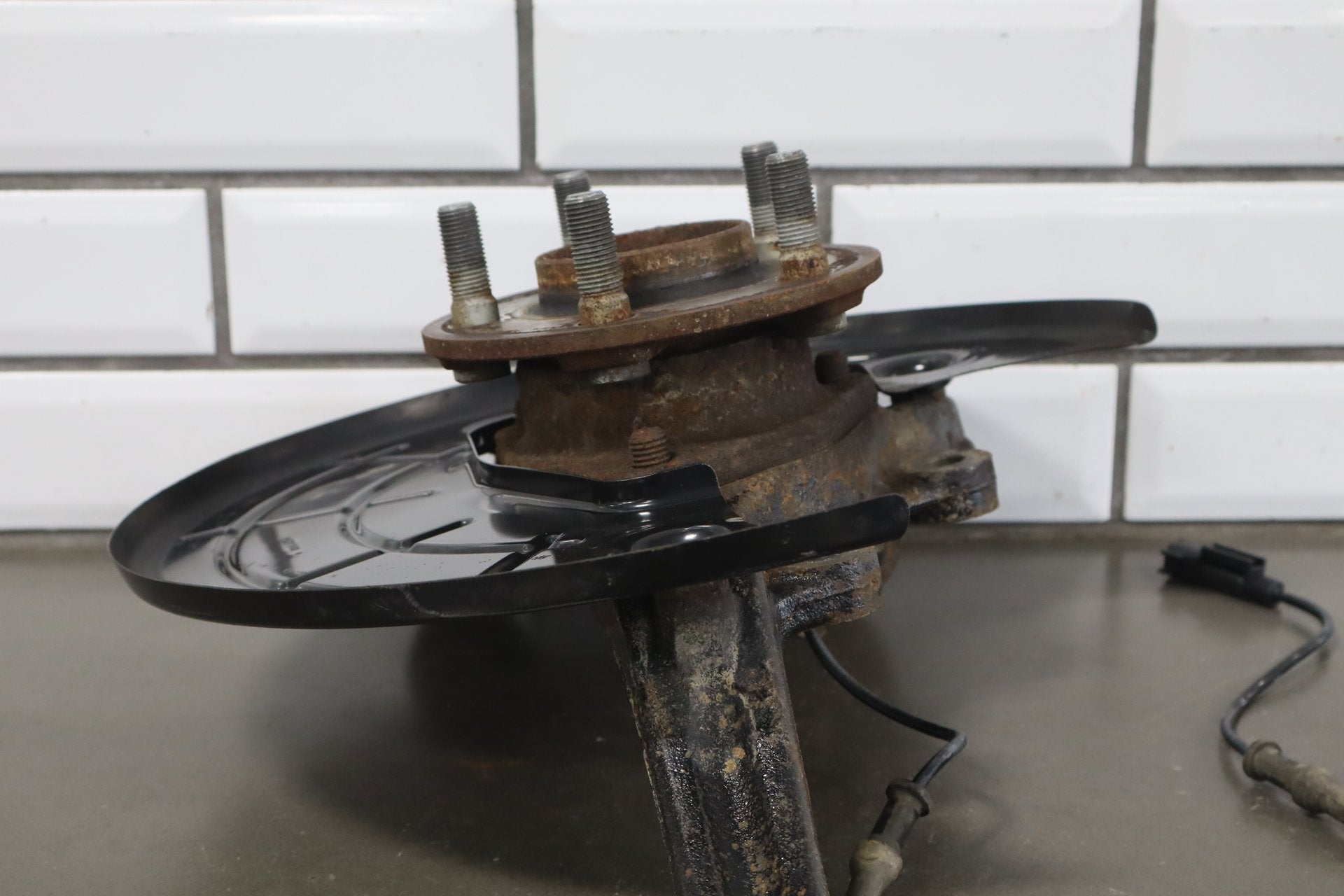2012-2023 Dodge Challenger R/T Right Front Spindle 5168420AF