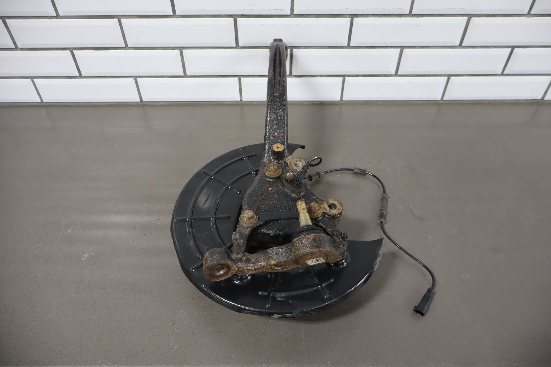 2012-2023 Dodge Challenger R/T Right Front Spindle 5168420AF