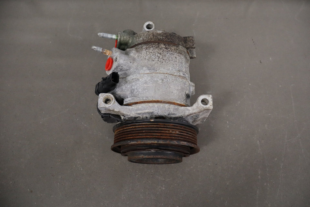 2012-21 Jeep Grand Cherokee SRT 6.4 AC Compressor 68202994AC