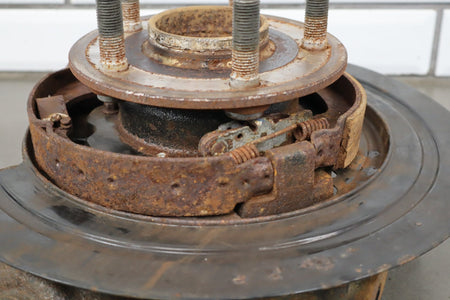 2012-21 Jeep Grand Cherokee SRT Left Rear Knuckle Hub Loaded