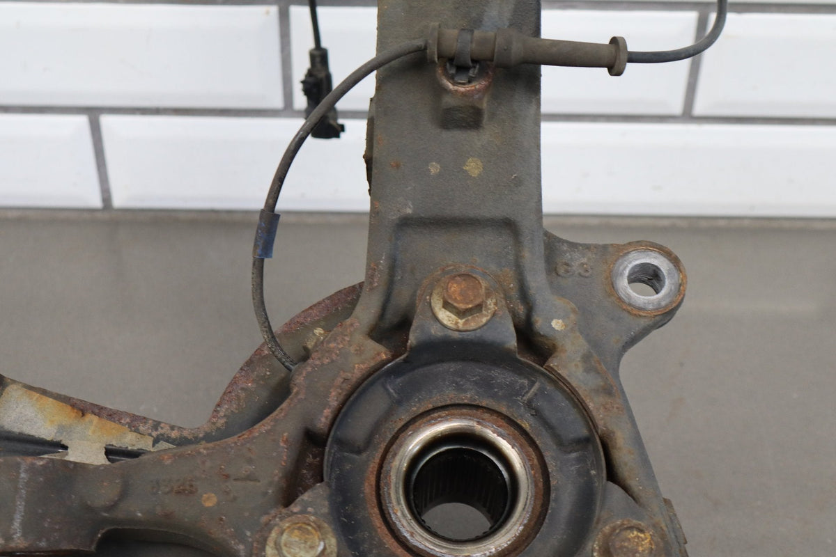 2012-21 Jeep Grand Cherokee SRT Right Front Spindle Hub Loaded