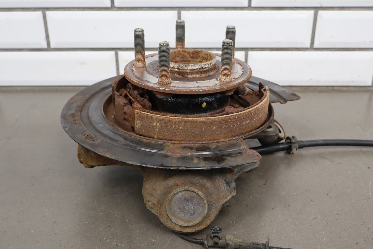 2012-21 Jeep Grand Cherokee SRT Right Rear Knuckle Hub Loaded