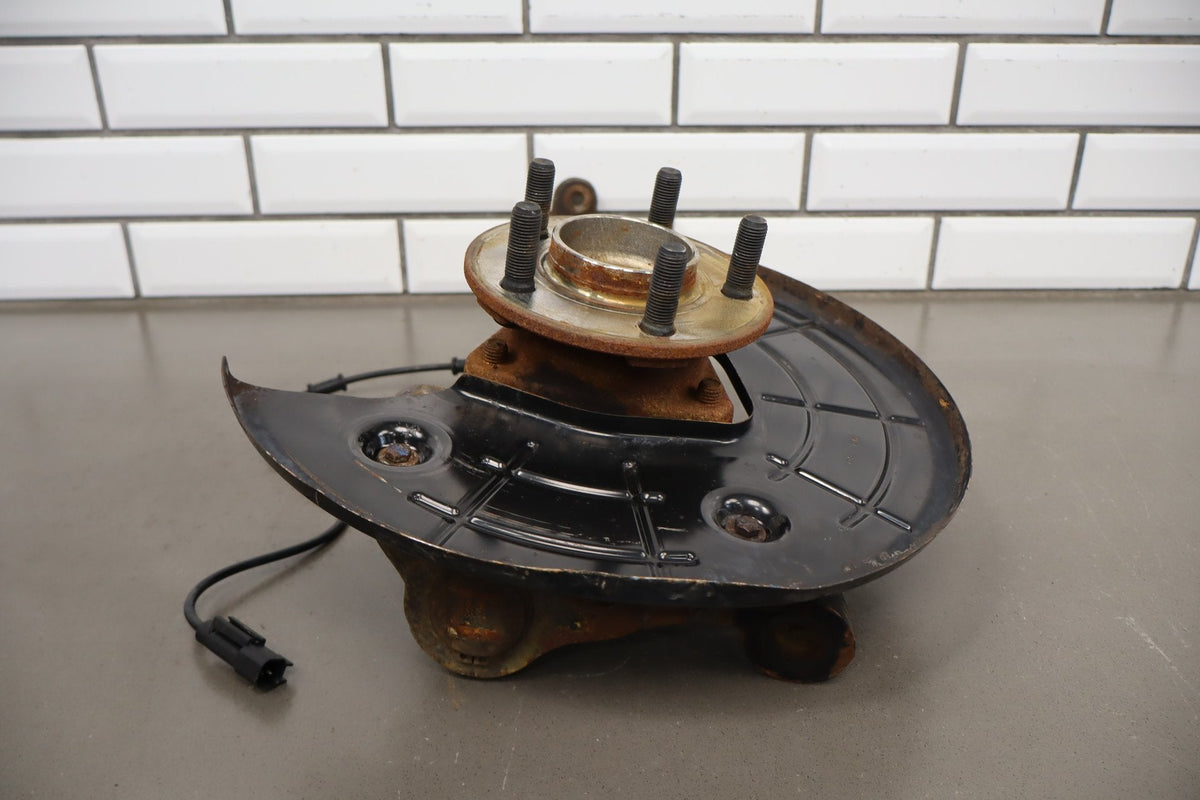 2012-23 Dodge Challenger R/T RH Front Spindle 5168420AF Hub ABS BR6