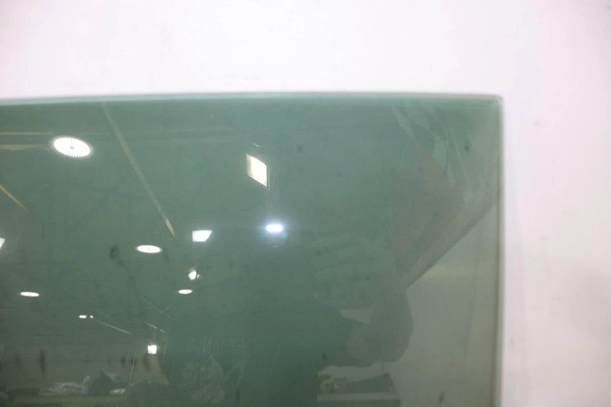 2012 Chevrolet Camaro- FRONT DOOR GLASS/WINDOW