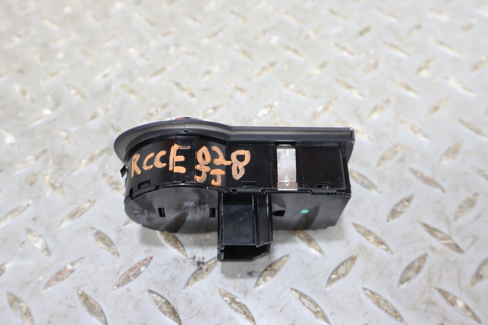 2012 Chevrolet Camaro- Headlight Switch