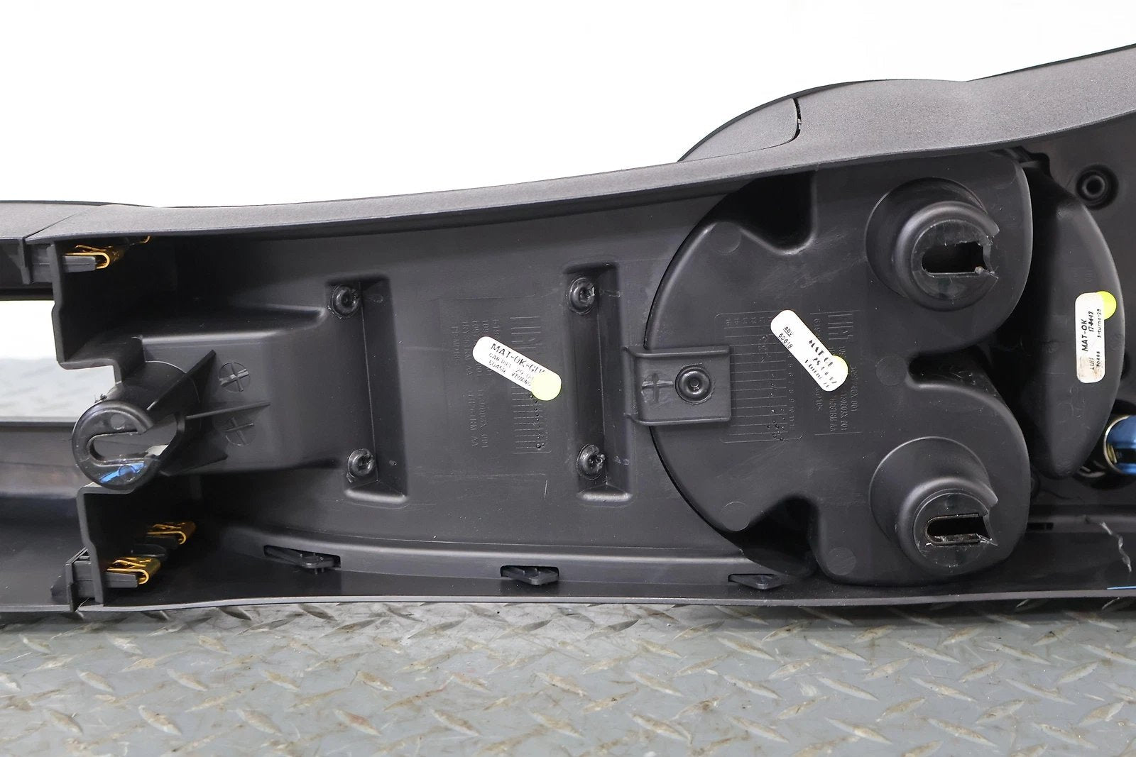 2012 Fiat 500- Front Console