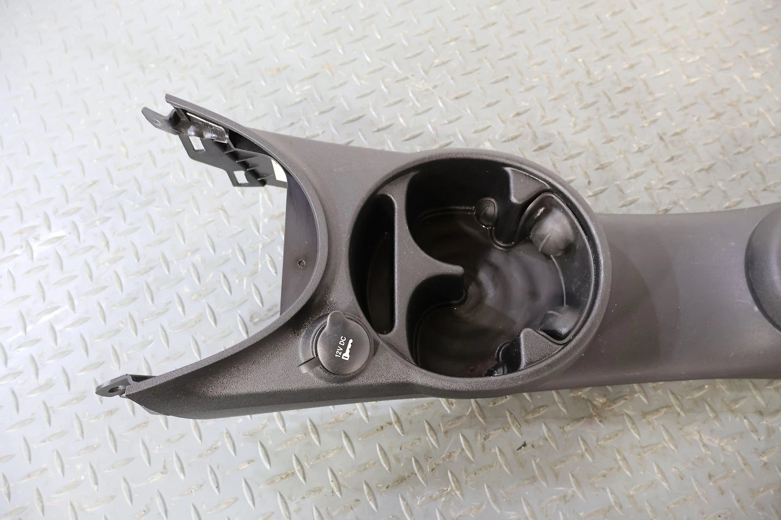 2012 Fiat 500- Front Console