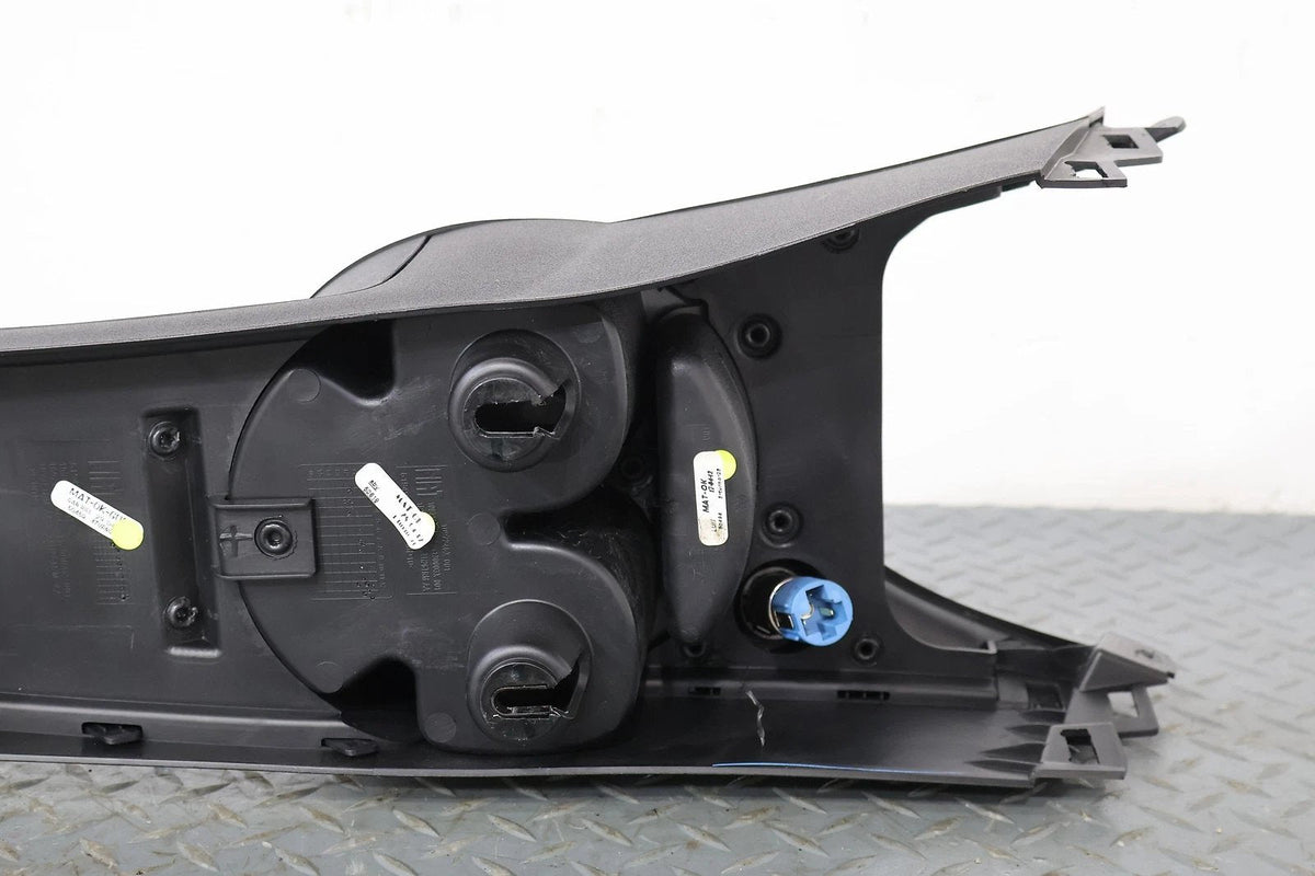 2012 Fiat 500- Front Console
