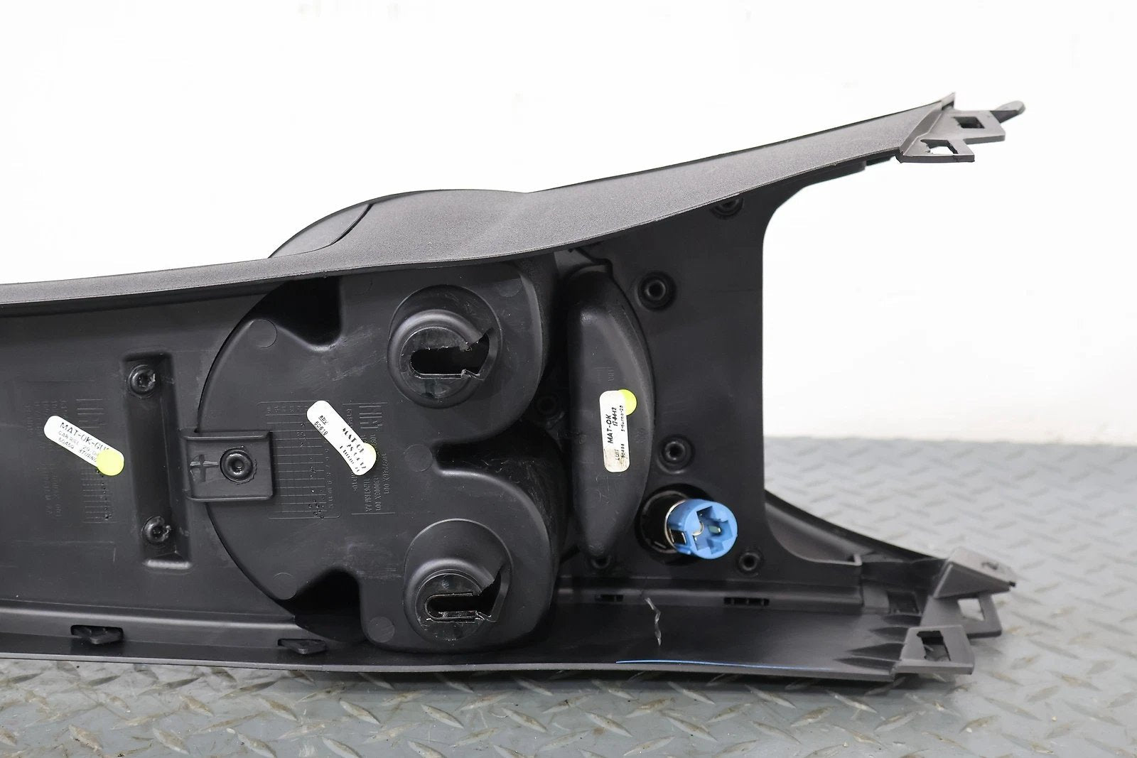 2012 Fiat 500- Front Console