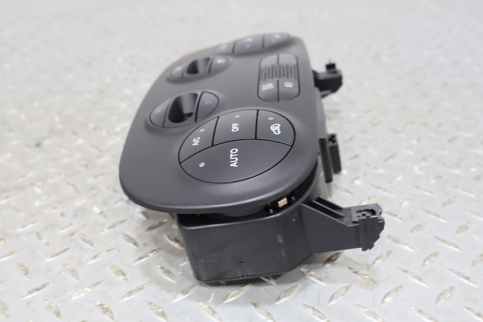 2012 Fiat 500- Heater/AC Controls