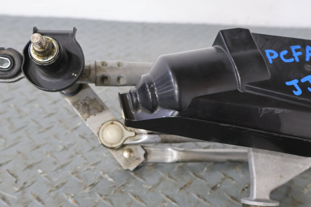 2012 Fiat 500- Wiper Linkage