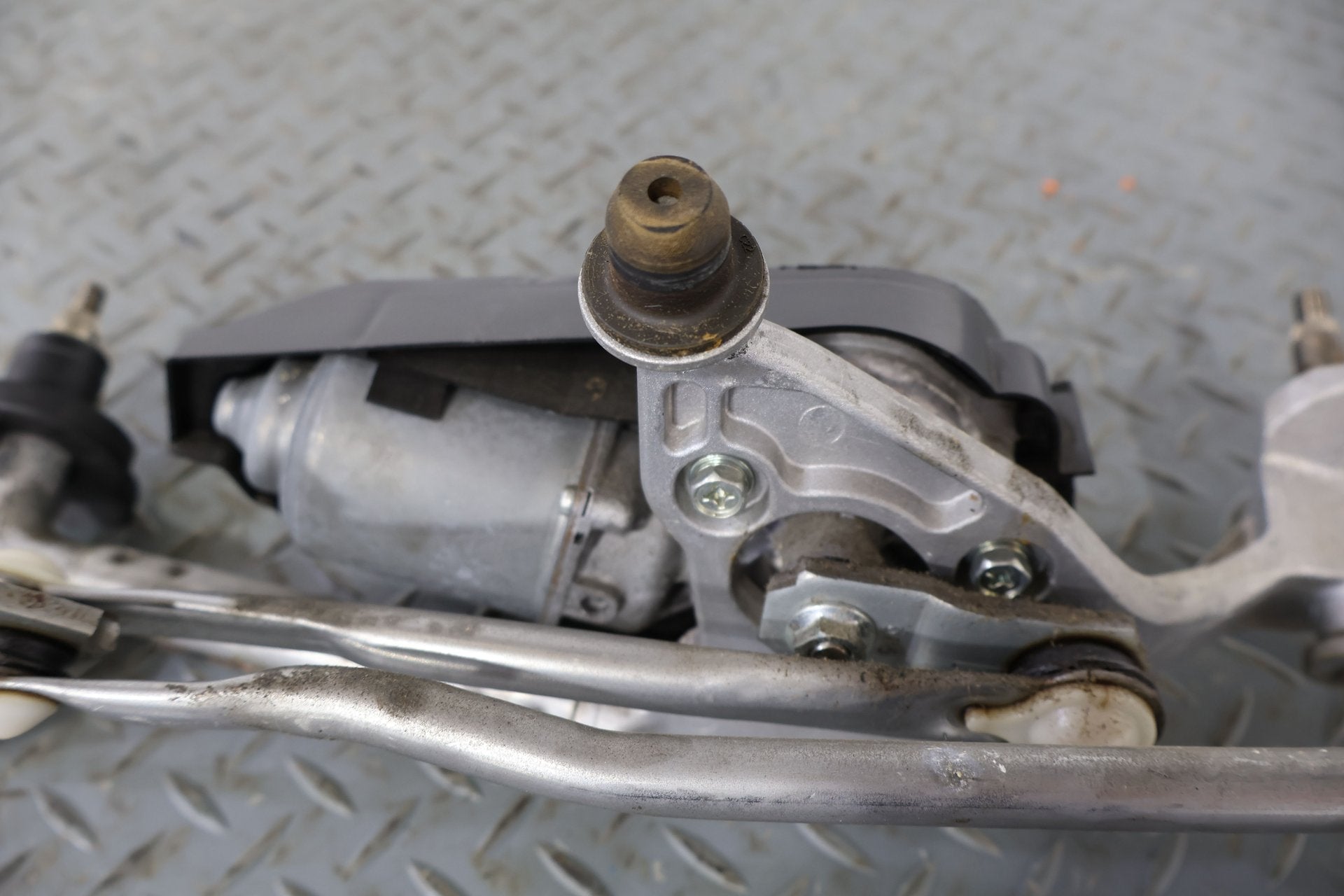 2012 Fiat 500- Wiper Linkage