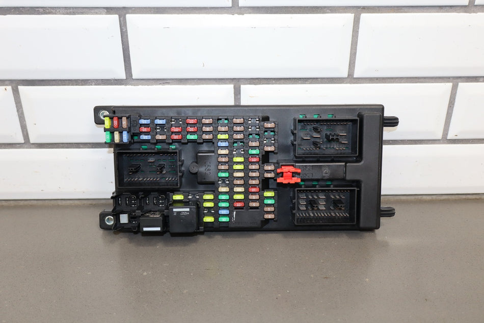 2012 Jaguar XJ L Portfolio 5.0L Cabin Fuse Box