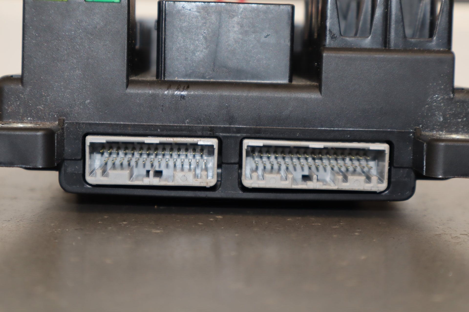 2012 Jaguar XJ L Portfolio 5.0L Cabin Fuse Box