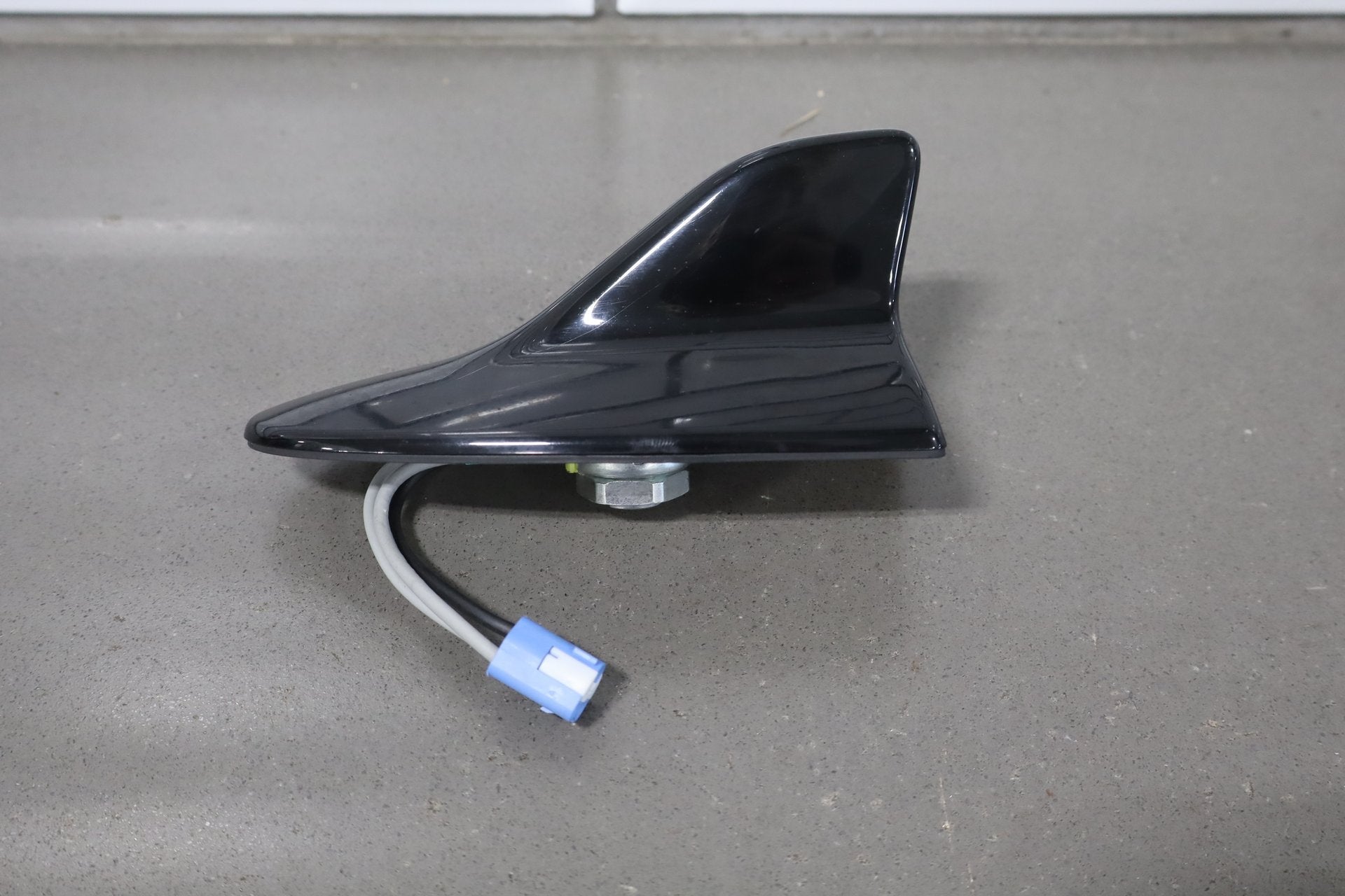 2012 Lexus LS460 Antenna 867650130 OEM