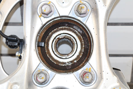 2012 Lexus LS460 AWD Right Front Spindle W/Hub