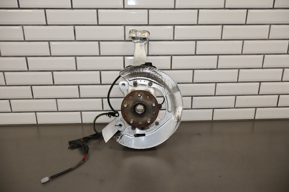 2012 Lexus LS460 AWD Right Front Spindle W/Hub