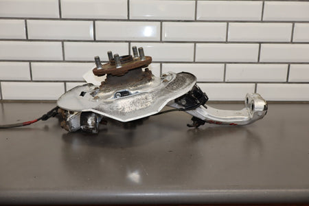 2012 Lexus LS460 AWD Right Front Spindle W/Hub