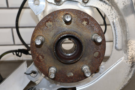 2012 Lexus LS460 AWD Right Front Spindle W/Hub