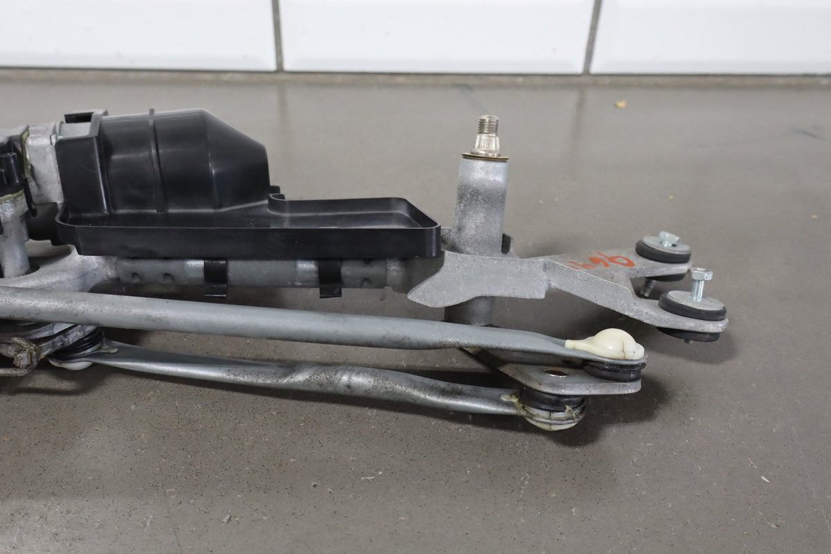2012 Lexus LS460 Front Wiper Motor OEM