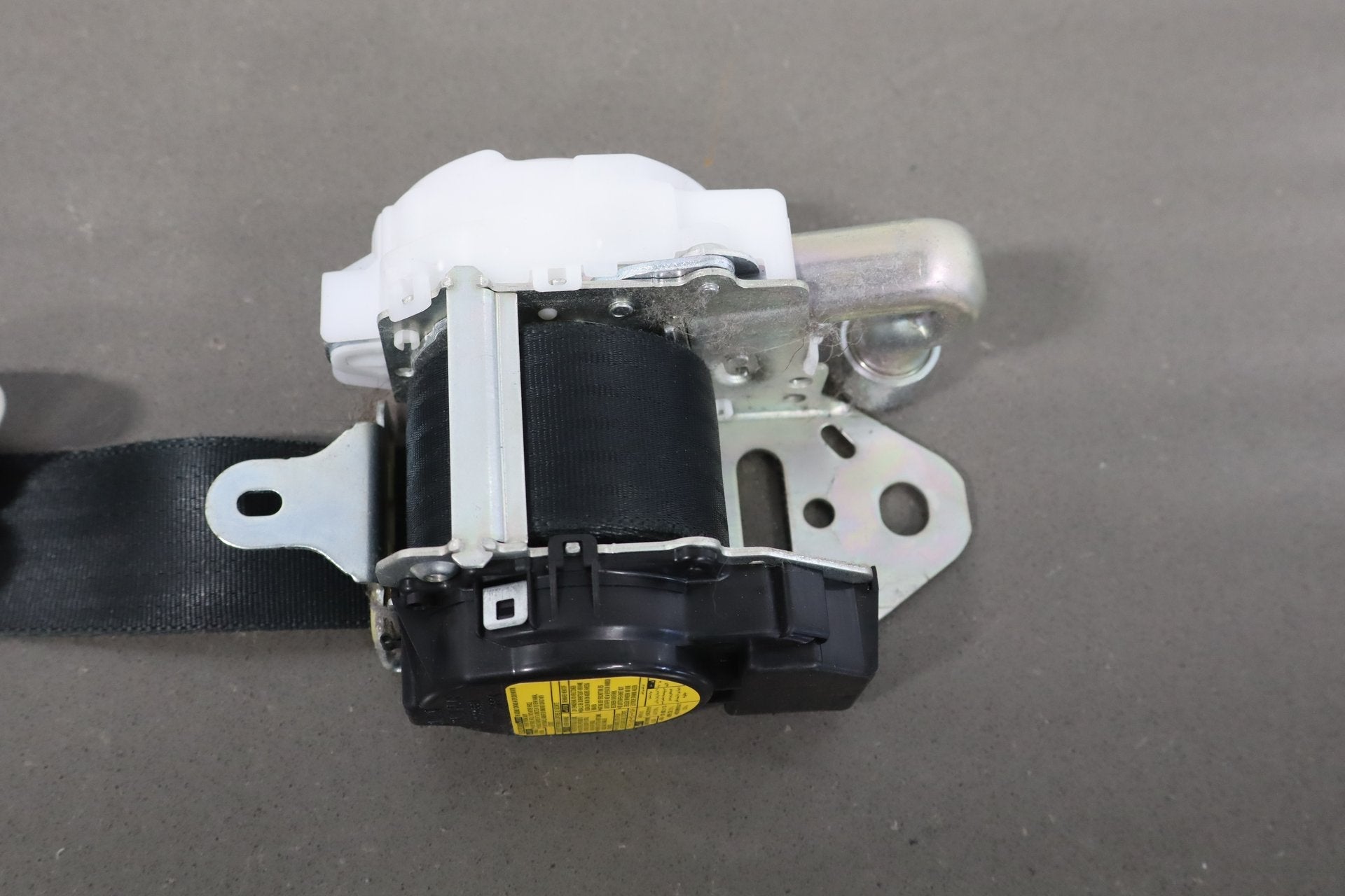 2012 Lexus LS460 Left Front Seat Belt Black 20