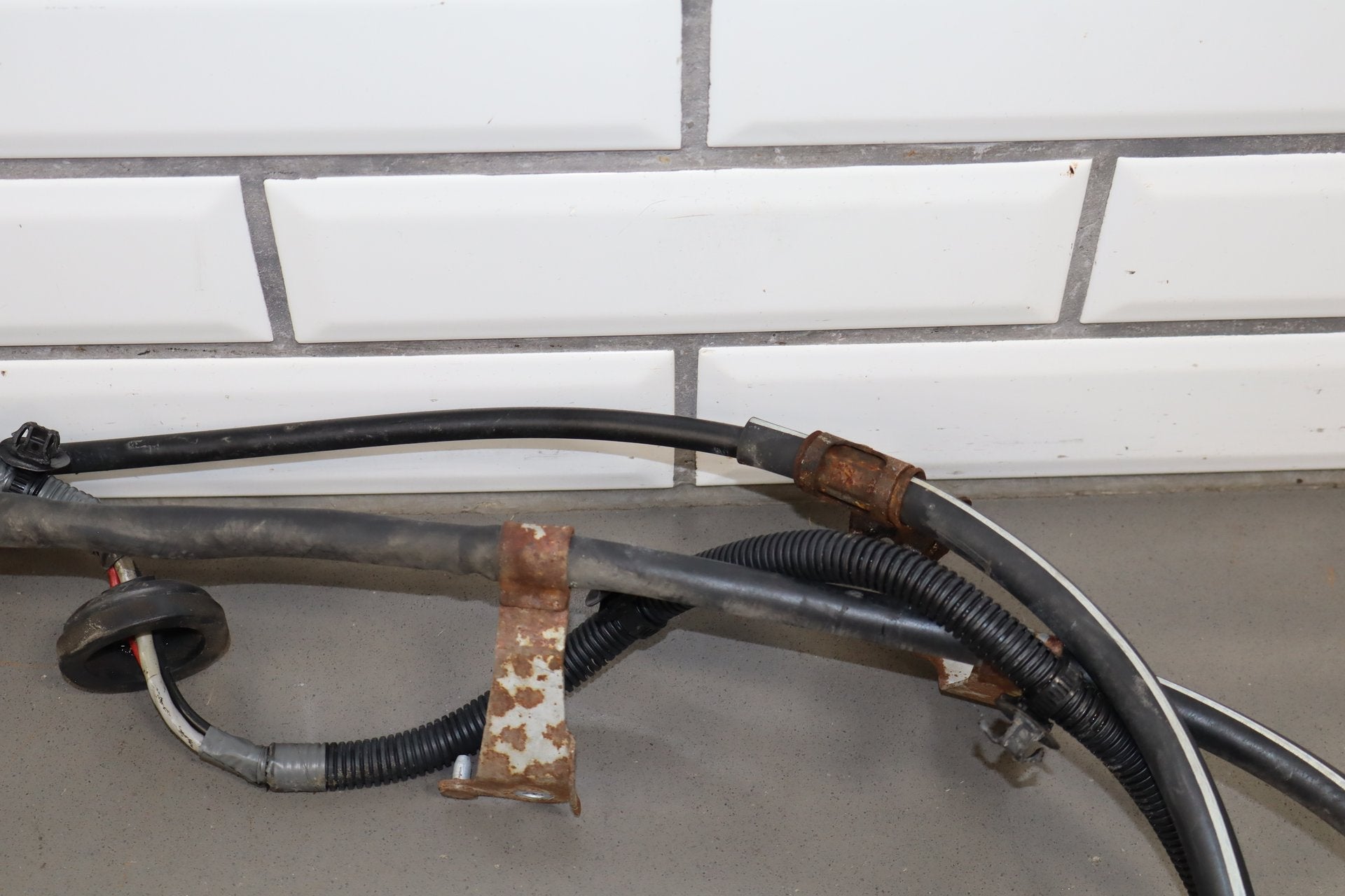 2012 Lexus LS460- Parking Brake Control Module PN: 4631050011