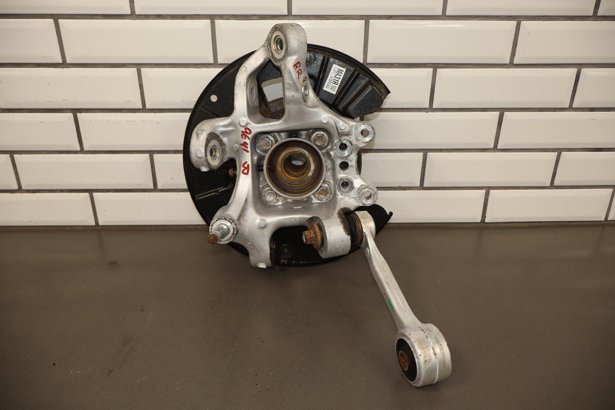 2012 Lexus LS460 Passenger Right Rear Suspension W/ Knuckle Control Arms