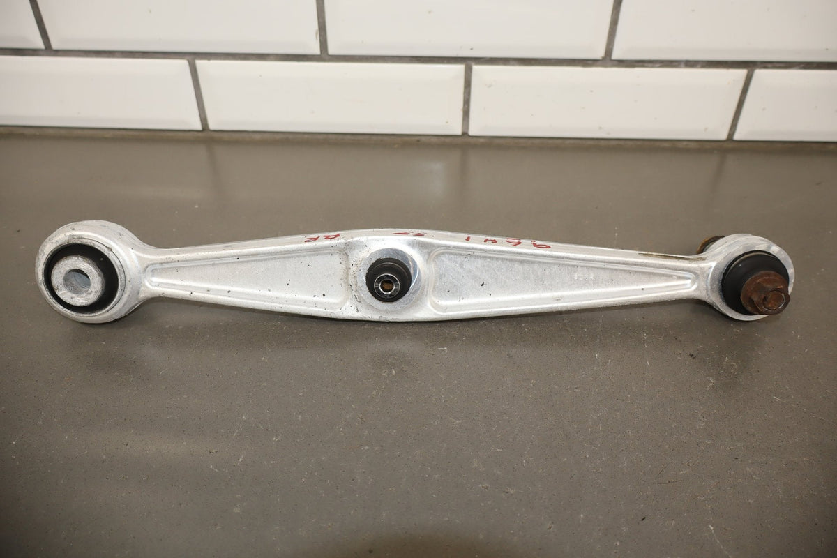 2012 Lexus LS460 Passenger Right Rear Suspension W/ Knuckle Control Arms