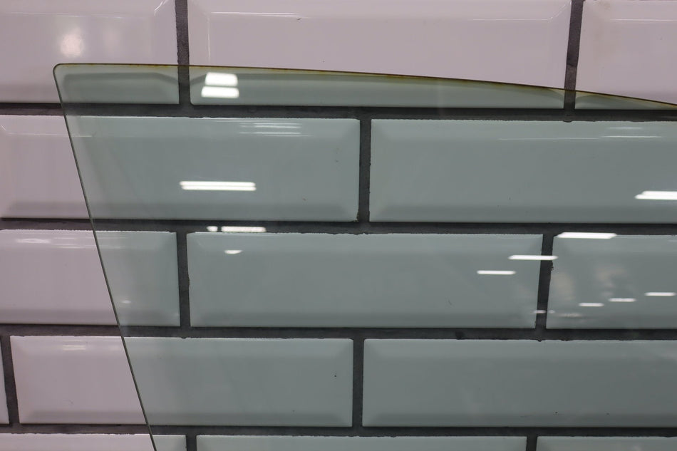 2012 Lexus LS460 Right Front Door Window
