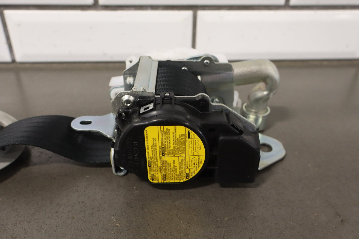 2012 Lexus LS460 Right Front Seat Belt Black 20