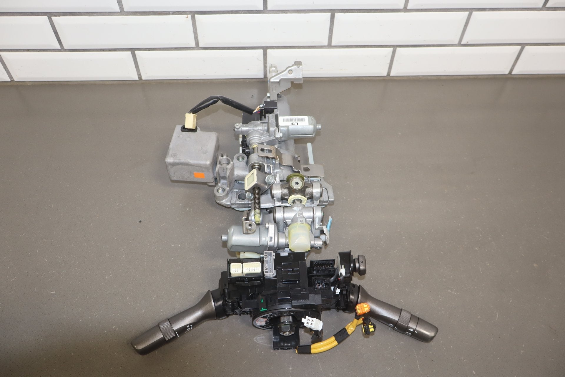 2012 Lexus LS460 Steering Column-No Wheel