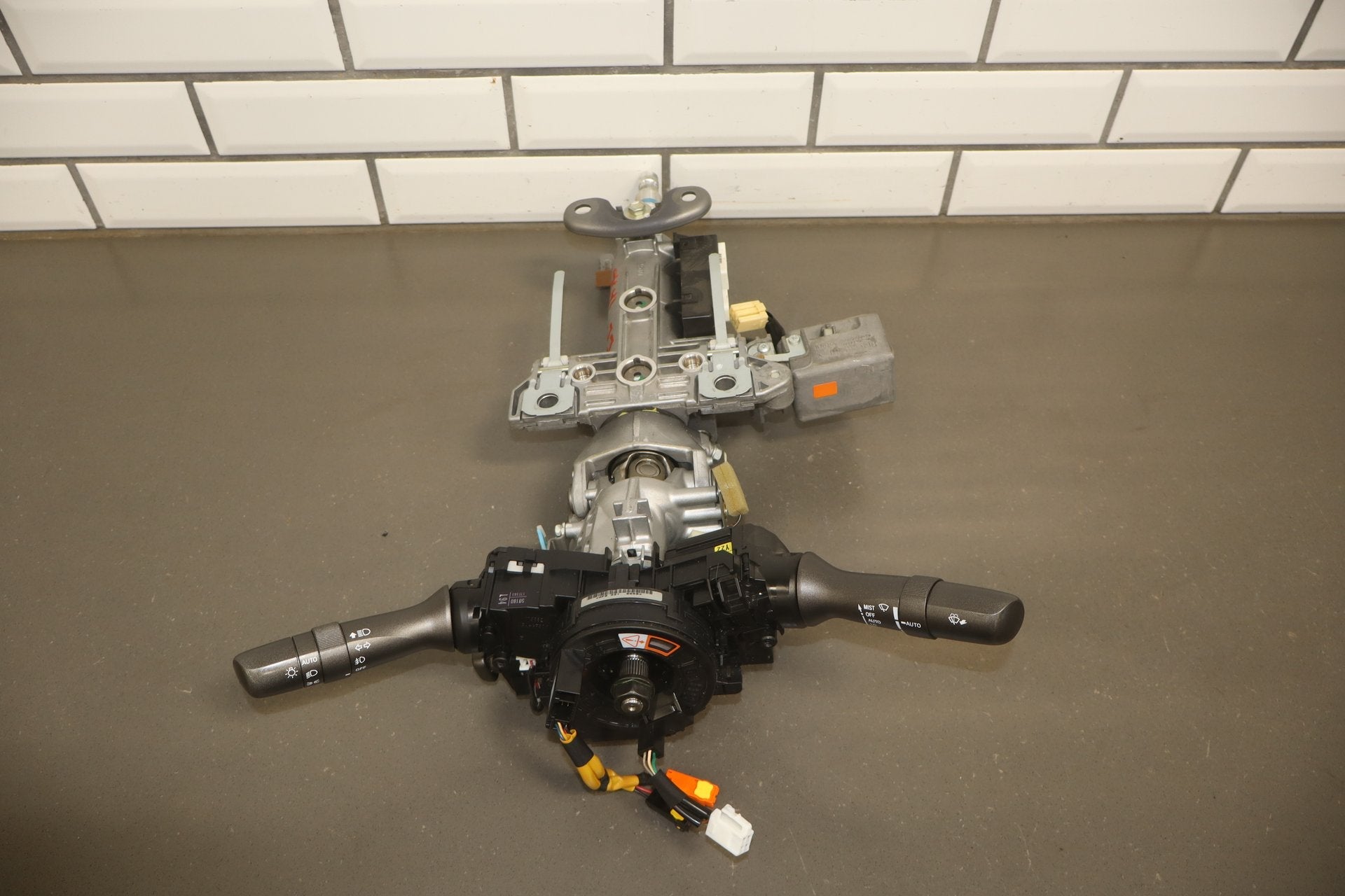 2012 Lexus LS460 Steering Column-No Wheel