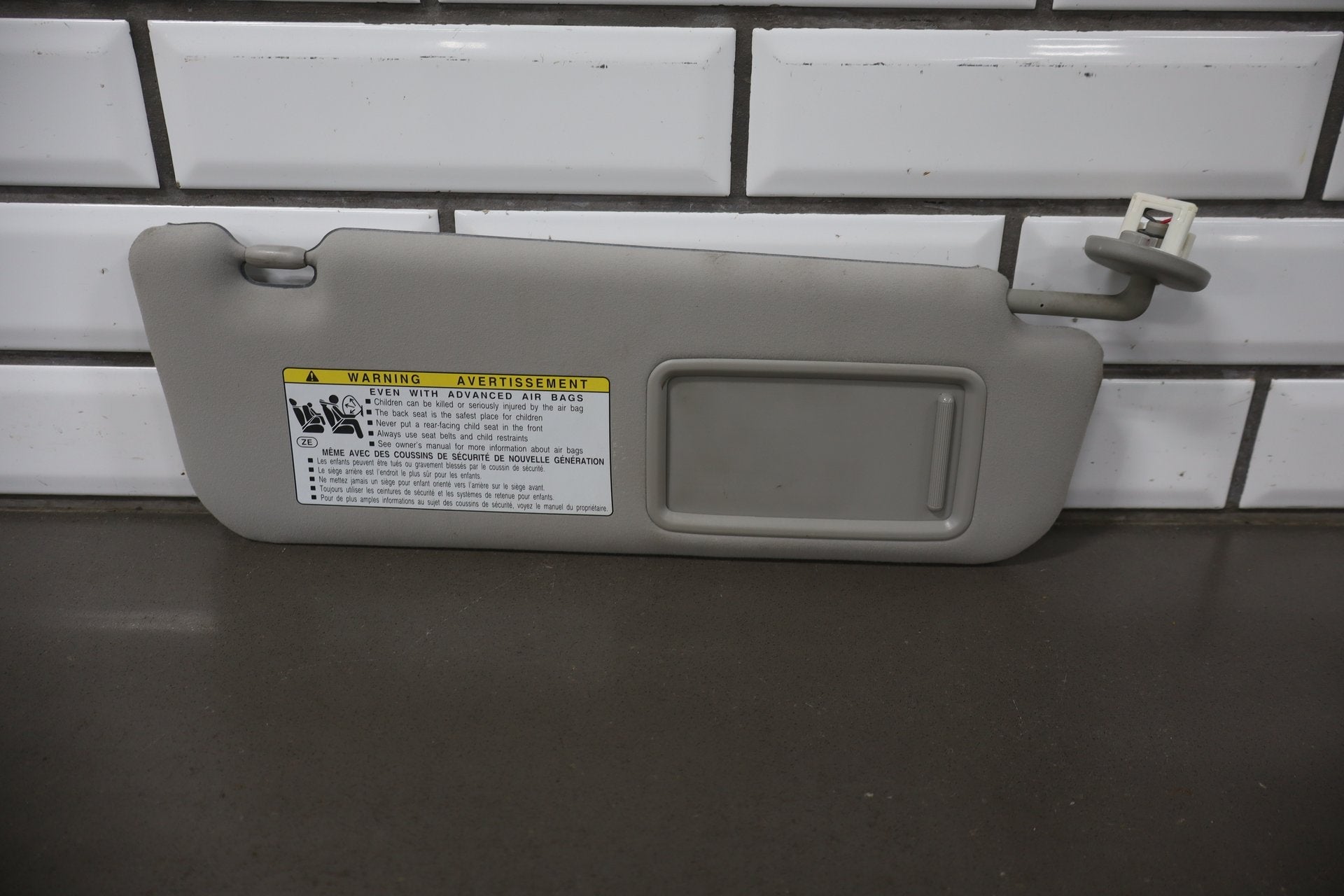 2012 Lexus LS460 Sun Visor Pair Left/Right Black 20
