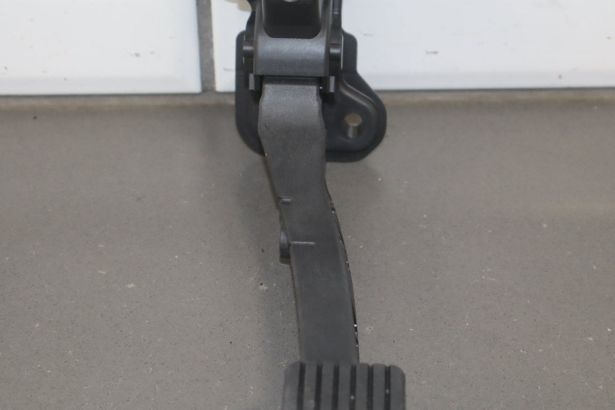 2012 Mitsubishi i-MiEV Accelerator Pedal OEM