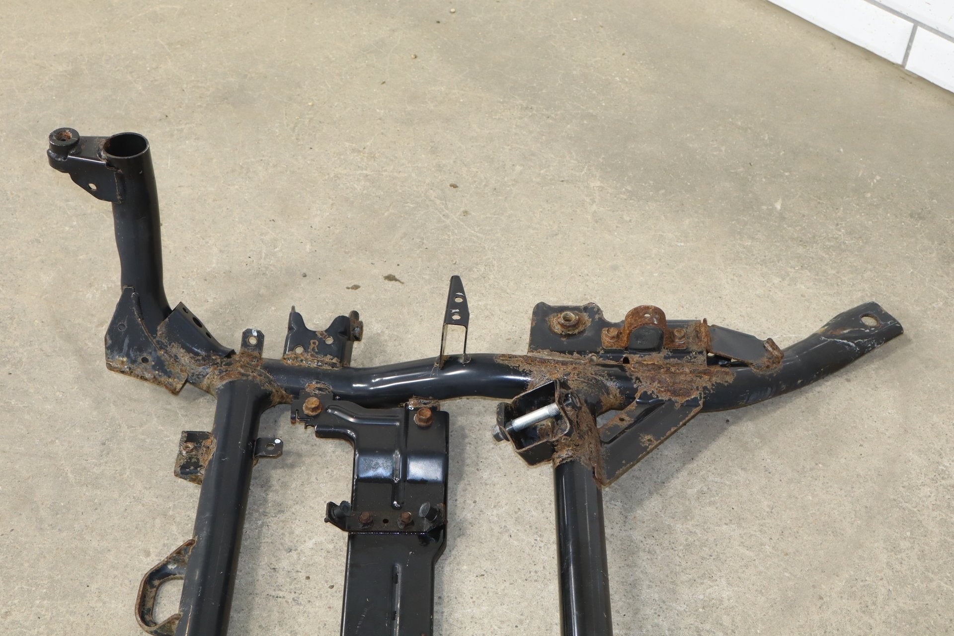 2012 Mitsubishi i-MiEV Front Suspension Crossmember OEM