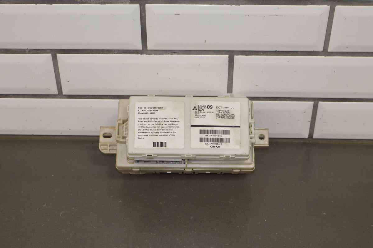 2012 Mitsubishi i-MiEV SE Electric Cabin Fuse Box