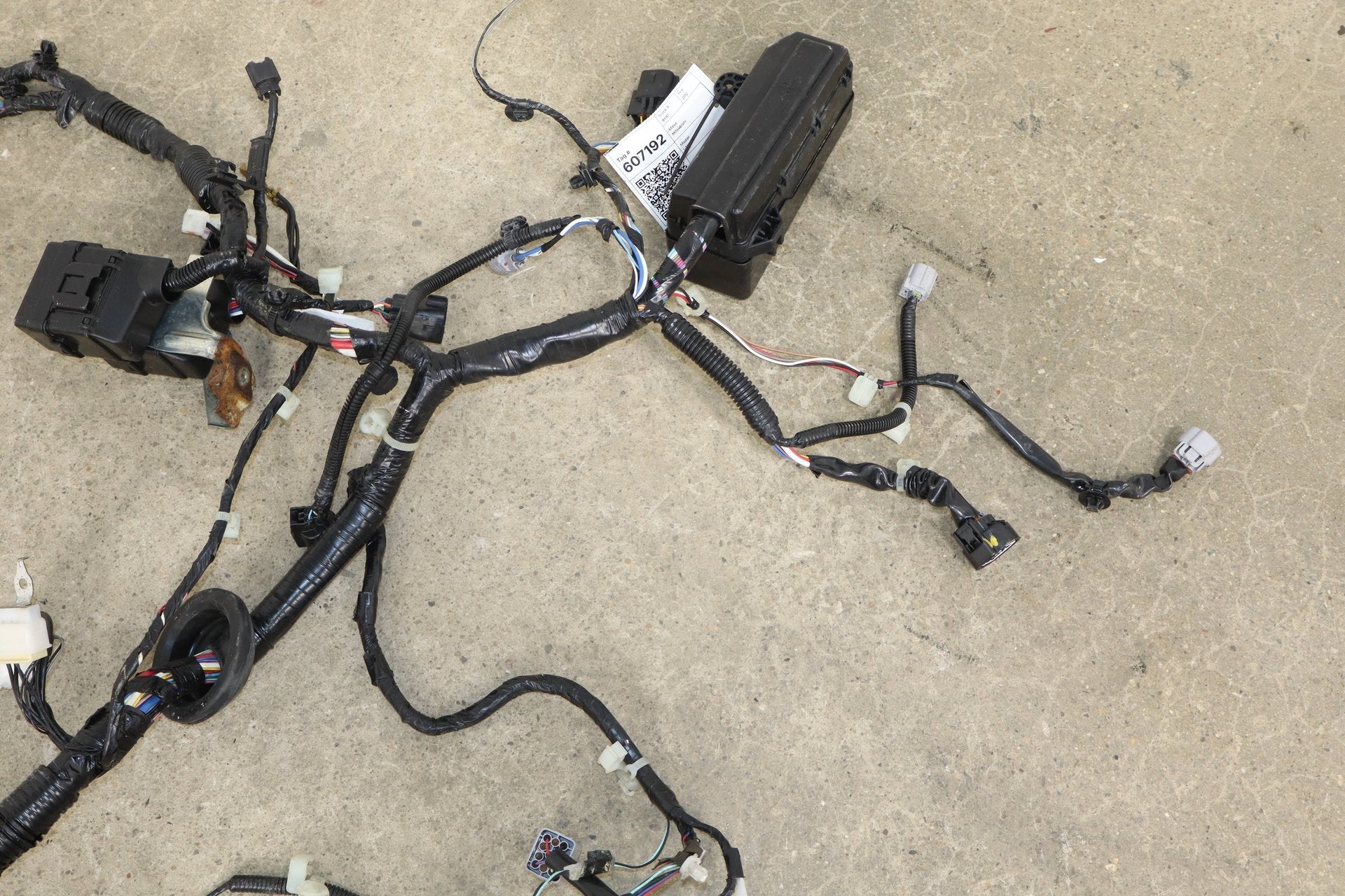 2012 Mitsubishi i-MiEV SE L Electric Engine Fuse Box