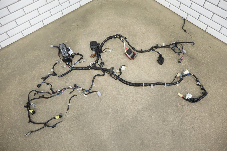 2012 Mitsubishi i-MiEV SE L Electric Engine Fuse Box