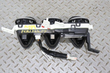 2012 Nissan 370Z- Gauge