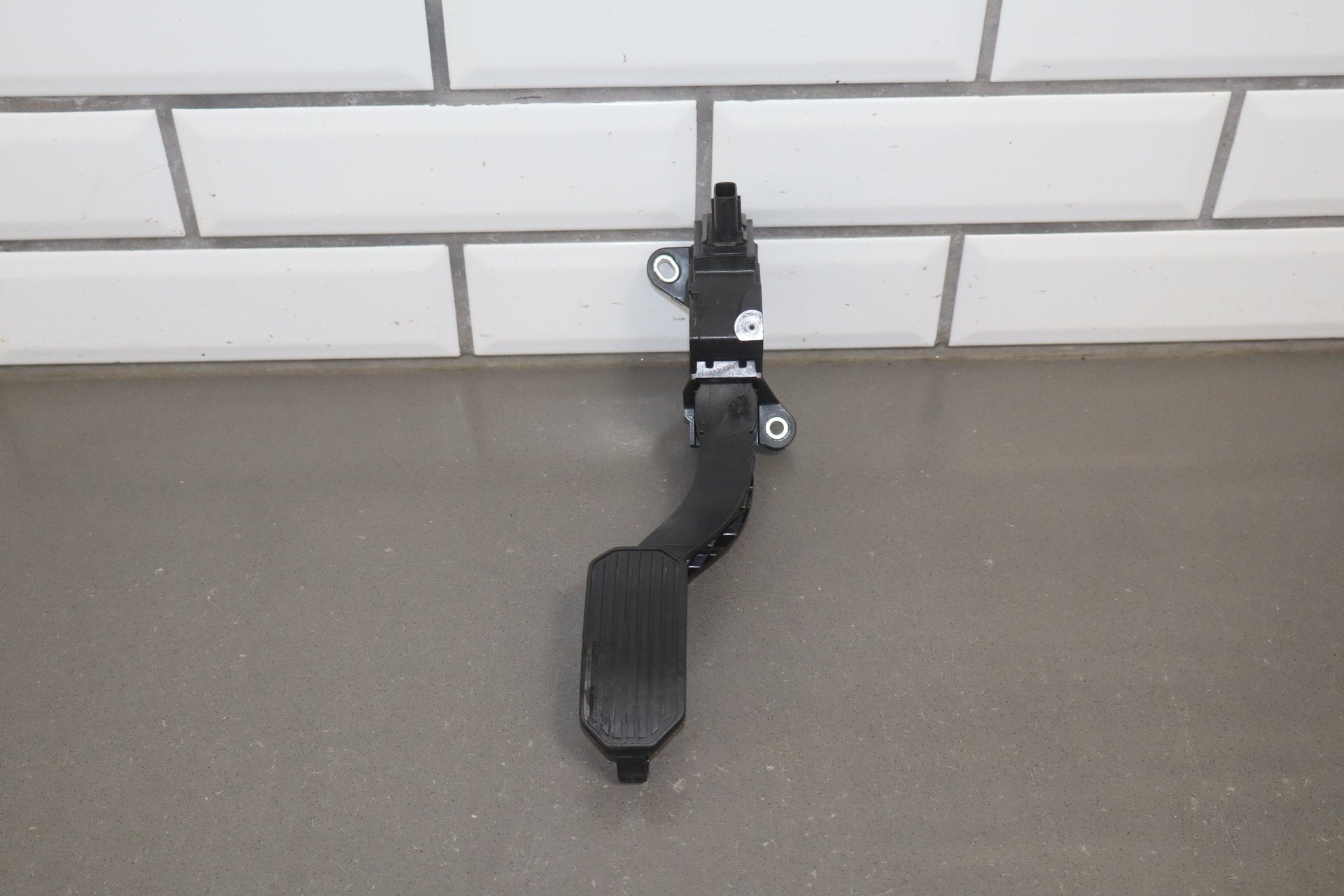2012 Toyota Sienna Throttle Accelerator Pedal OEM