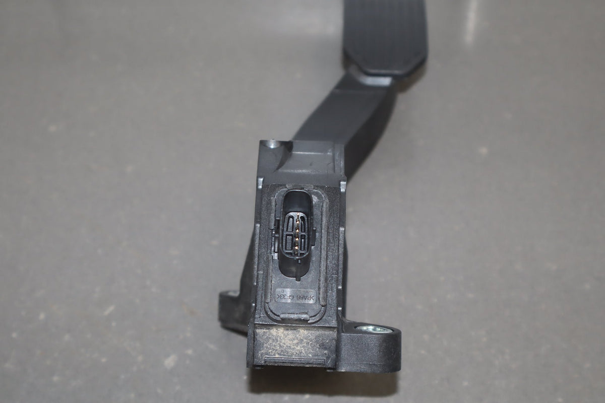 2012 Toyota Sienna Throttle Accelerator Pedal OEM