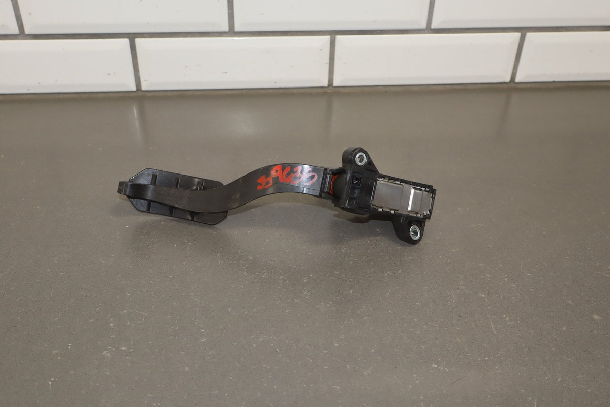 2012 Toyota Sienna Throttle Accelerator Pedal OEM