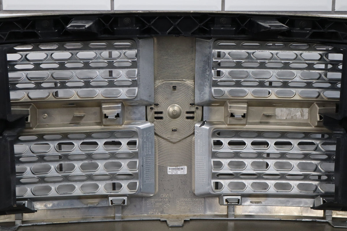 2013-2013 Ram 1500 Laramie Chrome Grille Assembly 68094301AC OEM