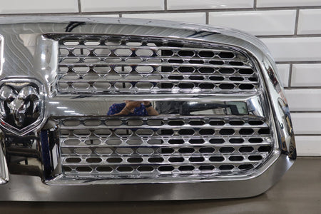 2013-2013 Ram 1500 Laramie Chrome Grille Assembly 68094301AC OEM