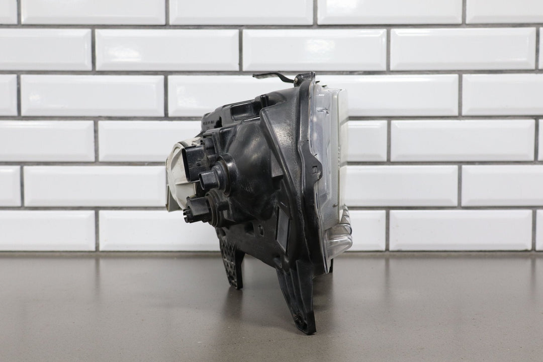 2013 - 2014 Ford Mustang Passenger Right Xenon HID Headlight OEM AR33 - 13005 - CE