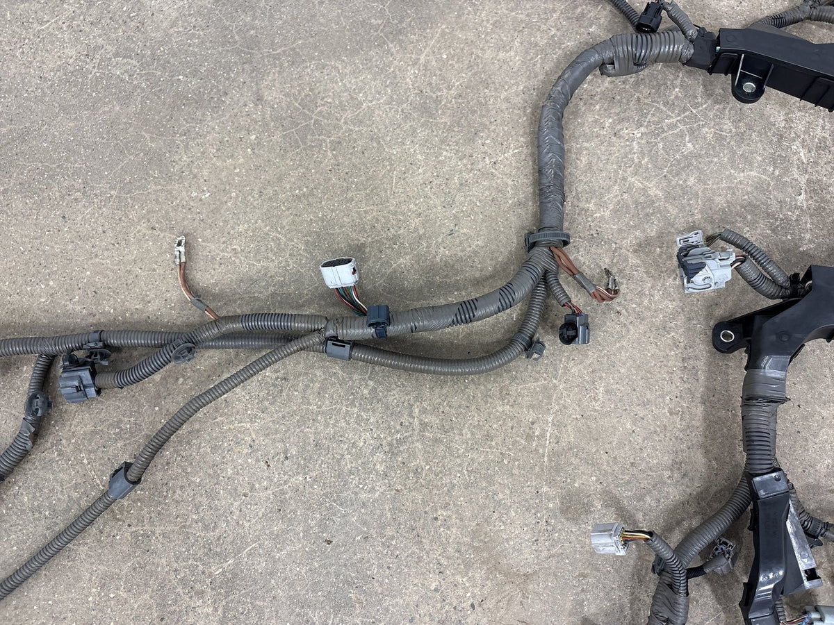 2013-2017 Lexus LS460 XF40 AWD 4.6 1UR-FSE Engine Wiring Harness Assembly OEM