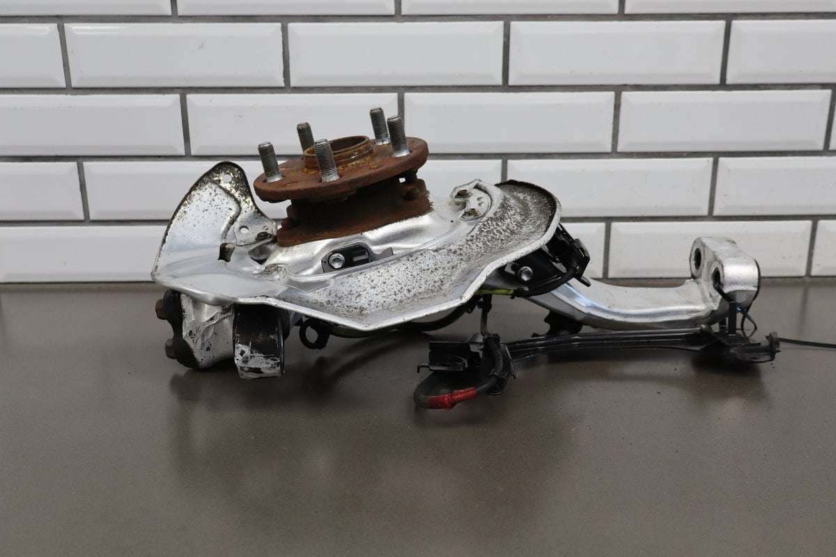 2013-2017 Lexus LS460 XF40 AWD RH Front Spindle Hub Knuckle ABS Assembly OEM