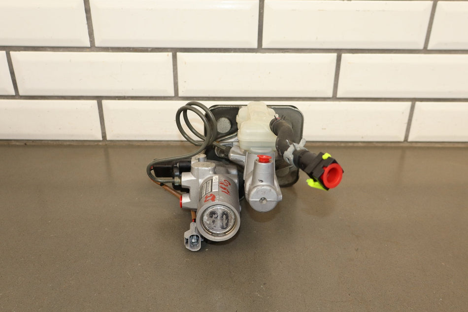 2013-2017 Lexus LS460 XF40 Brake Booster Master Cylinder Assembly Complete OEM